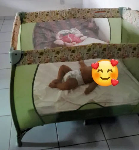 Berço portatil + tocador