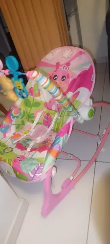 Cadeira de balanço de bebê 