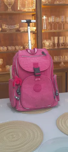Mochila e bolsas Kipling 
