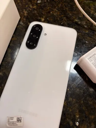 Samsung Galaxy A26 256GB - Perfeito Estado (Caixa e Carregador)