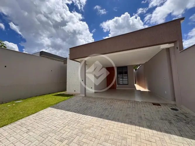 Casa com 4 Quartos e 2 banheiros codigo: 326835