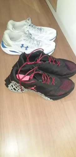 Tenis jordan e under armour 