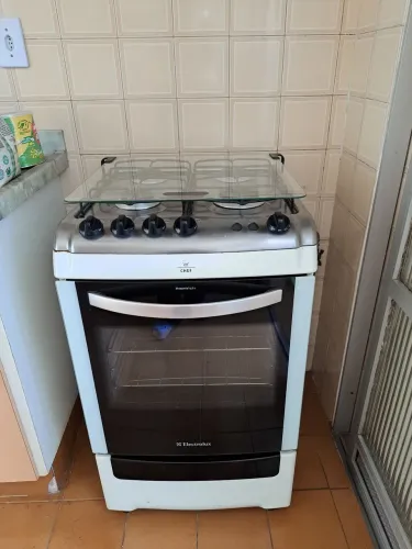 FOGÃO BRASTEMP 4 BOCAS COM TAMPO VIDRO- CHEF acendimento automático