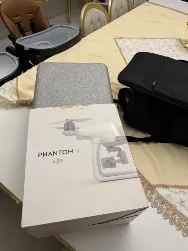 Drone DJI Phantom 4
