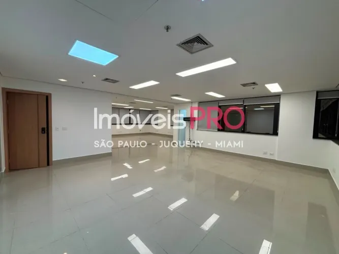 Conjunto comercial para locação em Moema com 100m2