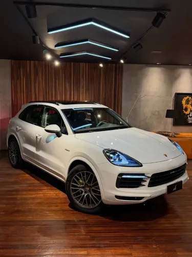 Porsche Cayenne E-hybrid 3.0 V6 462cv 2020