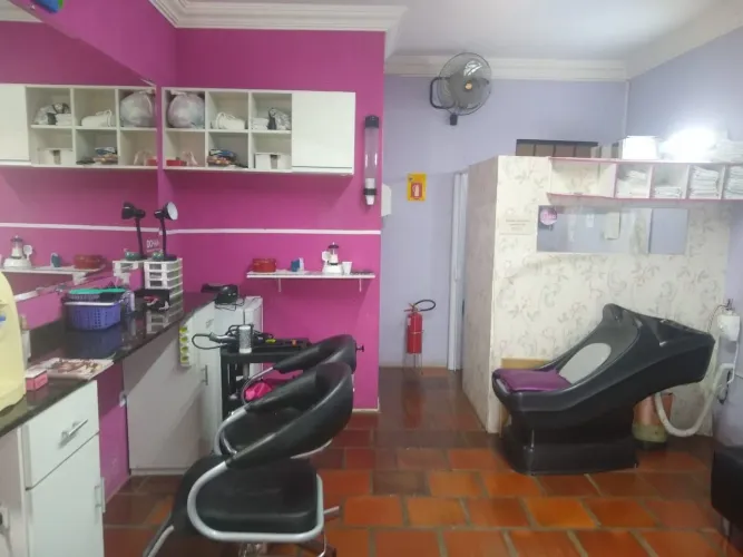 Vendo Salão de Beleza (ponto) completo e com carteira de clientes (em atividade).