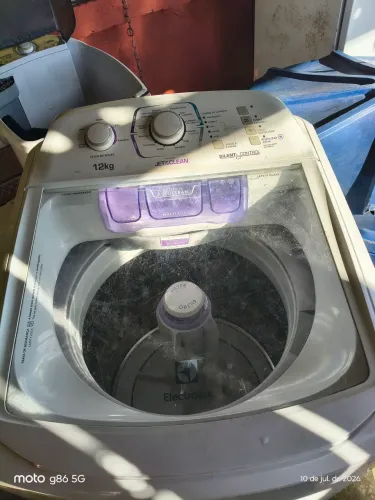 Máquina de lavar Eletrolux 12 kilos