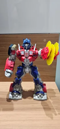 Transformers Optimus Prime fala frases