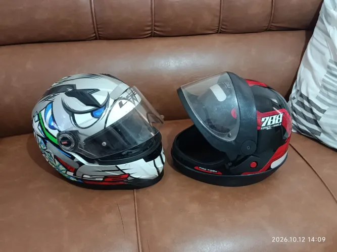 Capacete