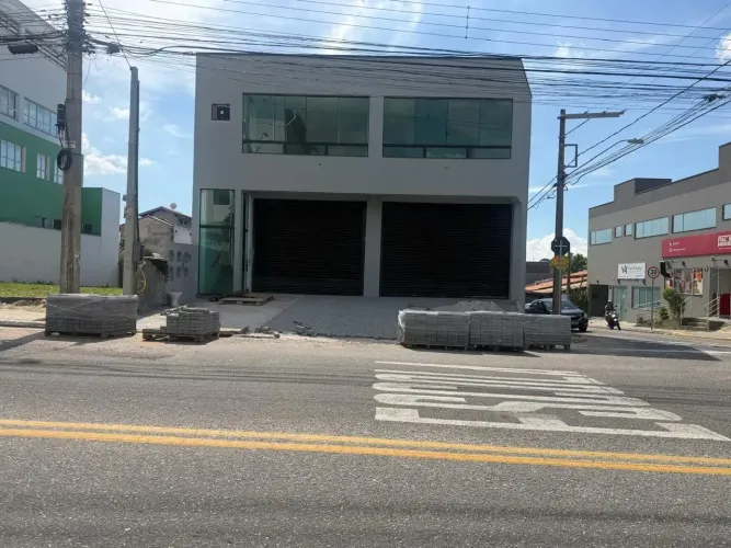 Salas Comerciais novas a partir de 2.200,00 em Av. Vila Branca