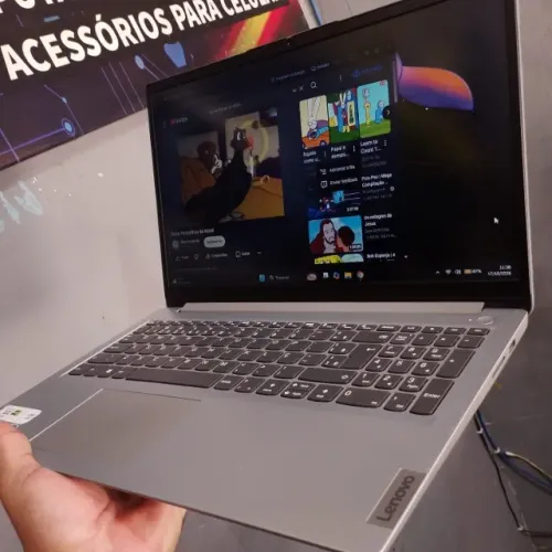 Notebook i3 12th com 8 de ram rapido