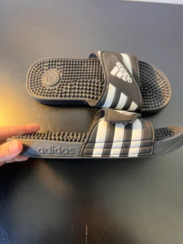 Chinelo adidas