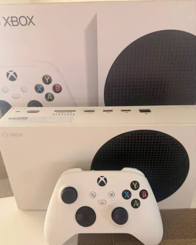 Xbox série S - Intacto quase sem uso 