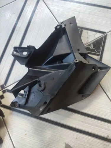Carenagem interna tanque cb Twister 250f