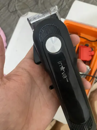 vendo máquina com vários pentes e carregador