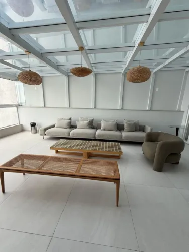 Apartamento Pé na área ! Fantástico !