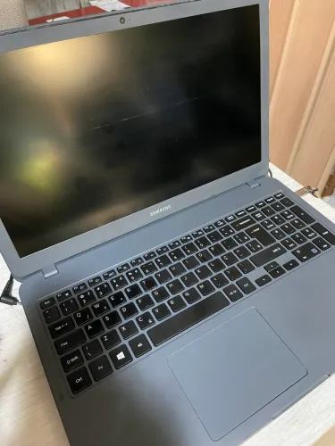 Samsung i3 7ª Geração 16GB RAM SSD 512GB Muito Conservado