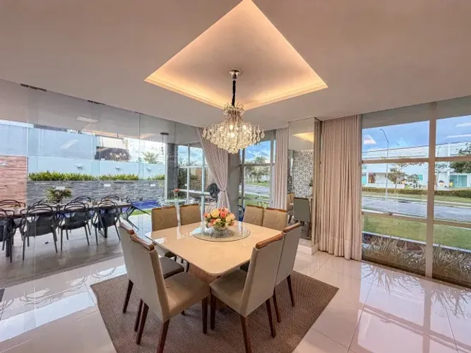 PARA LOCAÇÃO - LUXUOSA CASA NO MONTENEGRO BOULEVARD