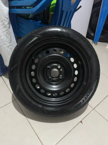 Roda aro 15 4x100 com pneu 185/60/15