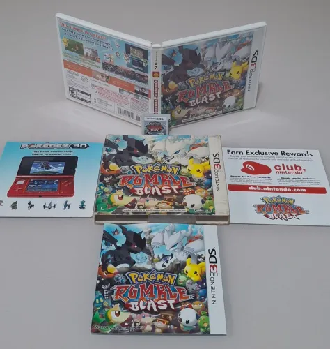 Pokemon Rumble Blast Nintendo 3DS completo com capa, luva, encartes, manuais. Impecável