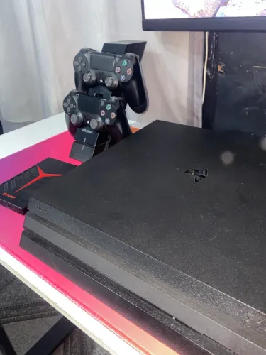 Ps4 Pro/ playstation 4 Pro Desbloqueado ( VENDA OU TROCA ) 