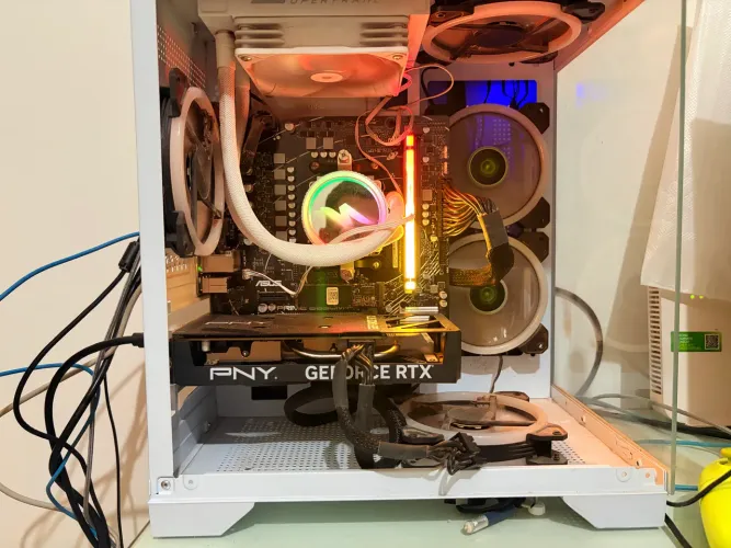 PC GAMER 4060 8gb + 7600x - AC Troca