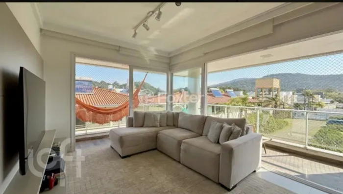 Apartamento à venda Rua Manoel Pedro Vieira, Morro das Pedras - Florianópolis