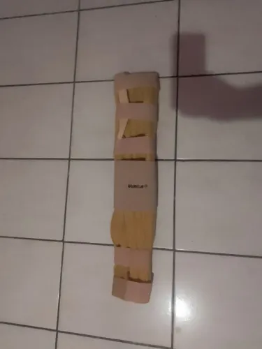 Imobilizador de joelho fixo *Mercur * 70cm novo