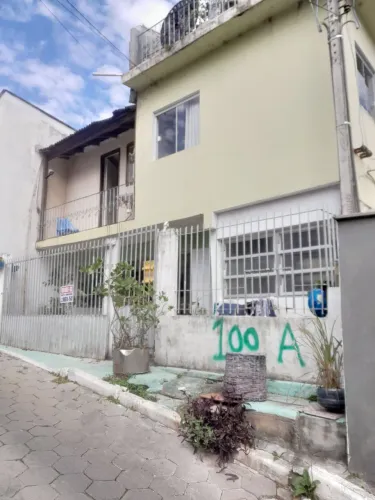 Vendo casa no bairro Tapera próximo a base aérea 