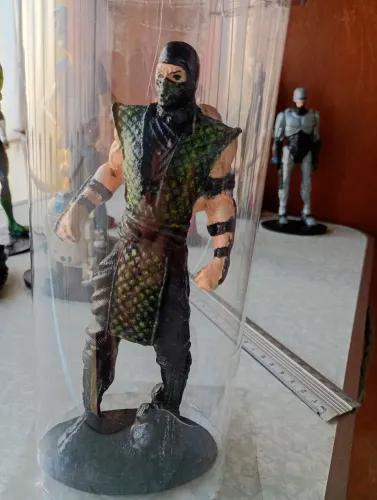 Figuras em resina colecionador