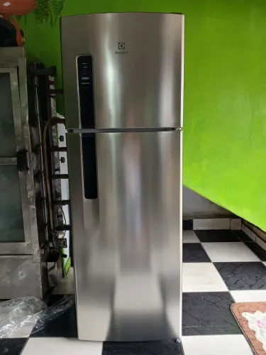 Geladeira eletrolux frost free dúplex/Autosense inox