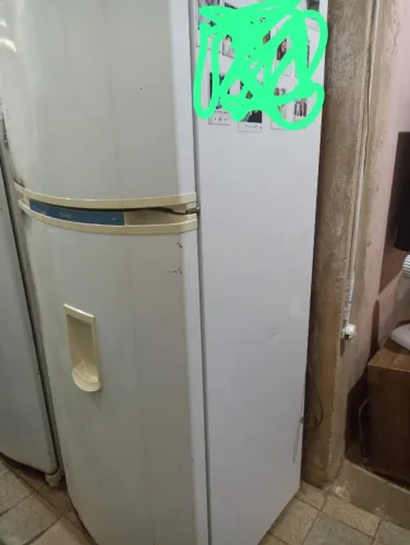 GELADEIRA TAMANHO FAMÍLIA 450 L