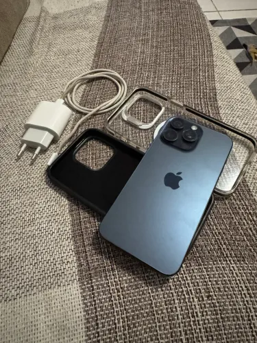 iPhone 15 Pro Max 256Gigas vendo ou troco