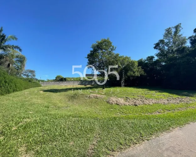 Excelente terreno à venda no condomínio Terras de São José em Itu com 2580m2 de área útil.