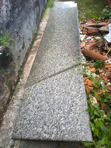 Pedra Balcão Granito Andorinha boleado