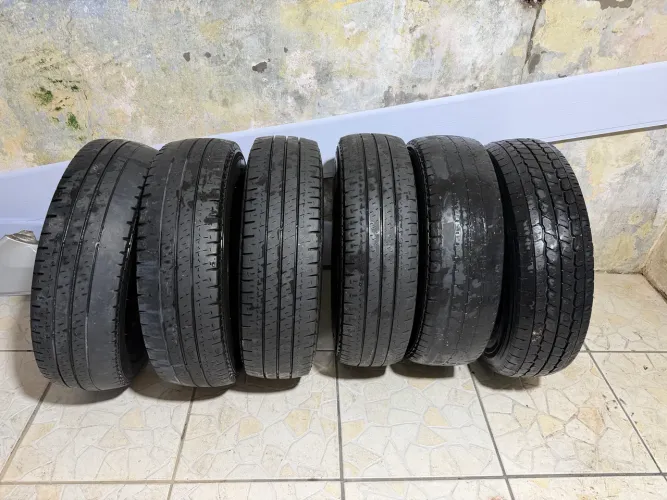Vendo 6 pneus medida 205/75R16C (ideal para van, Ducato, Sprinter, carga leve)