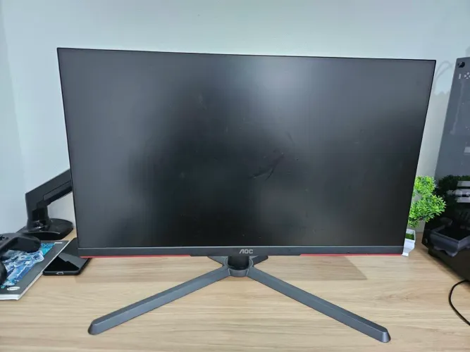 Monitor AOC Destiny 24,5 Polegadas 240hz 0,5ms