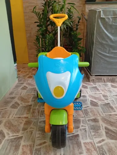 Triciclo infantil calesita Max , 2 em 1 .