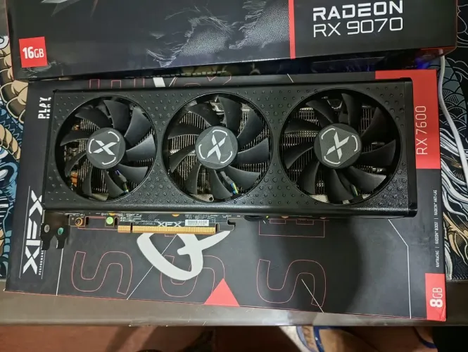 XFX Qick Rx7600 8Gb