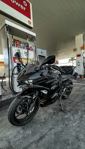 Kawasaki Ninja 500 2025