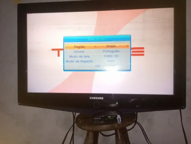 Kit Completo: TV Samsung 32" + Conversor Digital Full HD Tomate