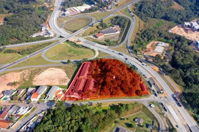 Terreno com 14.800,00m² para alugar na Rodovia dos Minérios em Almirante Tamandaré/PR
