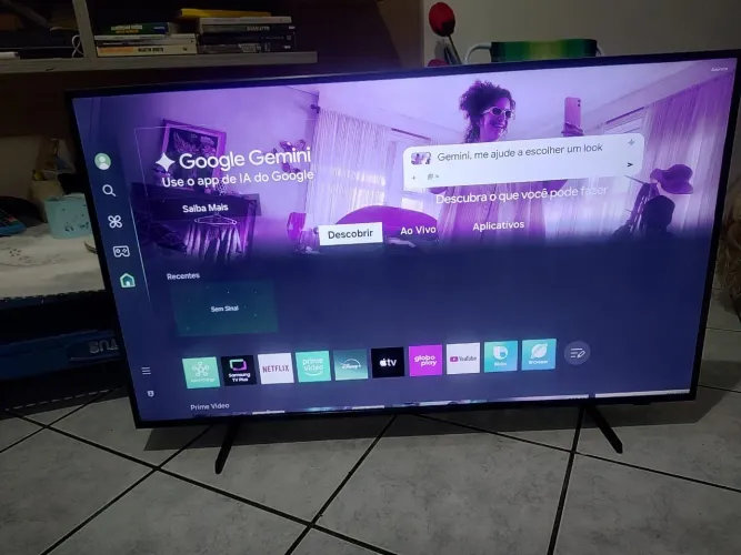 Tv smart 43" Samsung 4K wi-fi 5G bluetooth CMD de VOZ