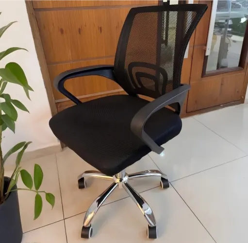 2 cadeiras de escritório/ home office na caixa lacrada
