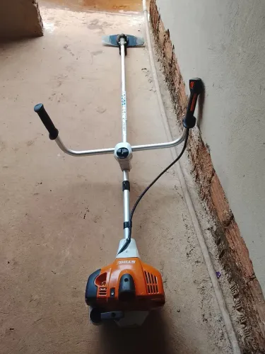 Roçadeira dá sthil