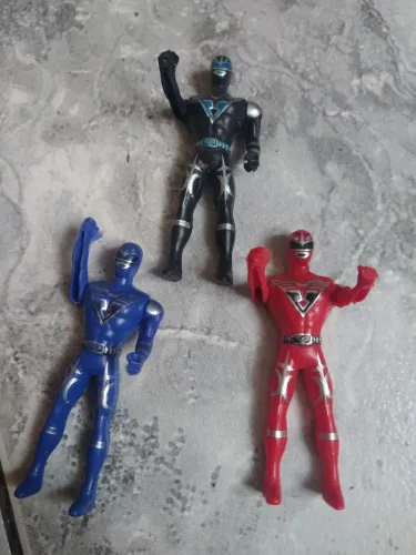Bonecos Power Rangers