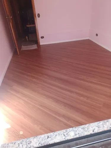 Colocação de piso vinílico