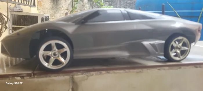 Carrinho combustão lamburquine