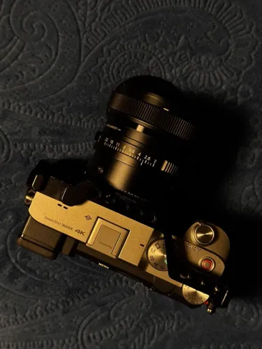 Sony A7C + Lente Sigma 35mm f2.0 + SmallRig